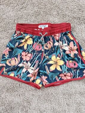 maamgic swim trunks size medium